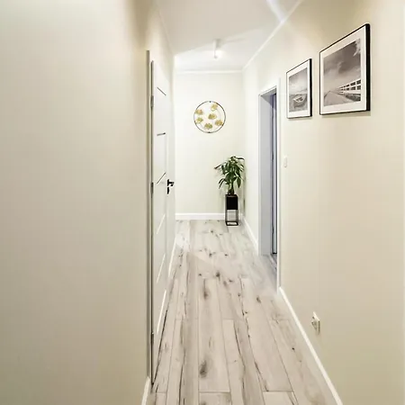4 Bedroom Gorgeous In Holiday home Kamien Pomorski