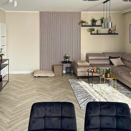 4 Bedroom Gorgeous In *